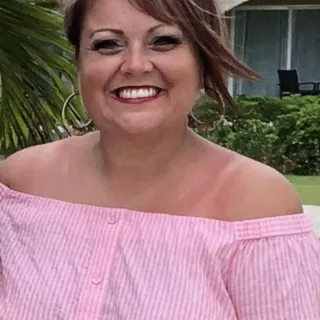 Amanda G.