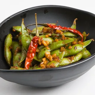 Spicy Garlic Edamame