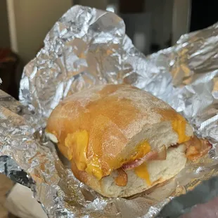 Bacon egg &amp; vegan cheese