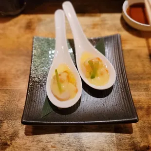 Scallop with Ikura