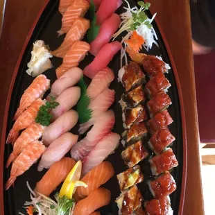 Sushi Love Boat (A)