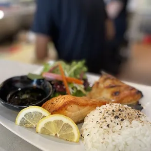 Lunch special Salmon collar