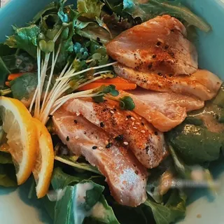 Albacore Tataki Salad