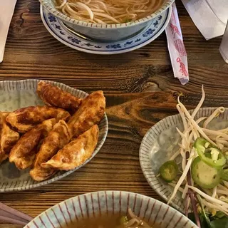 43. Plain Rice Noodle Soup