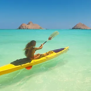 Kayaking to the Mokulua Islands in Kailua