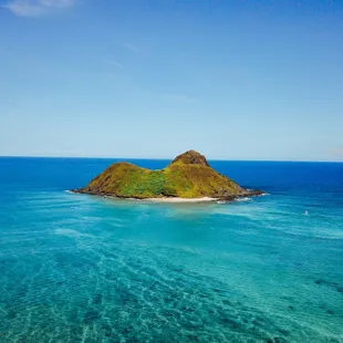 Moku Nui is one of the famed Mokulua Islands. It is a bird nesting sanctuary that requires a $3 permit for landing. KBA provides permits.