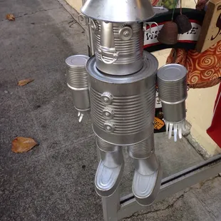 Buddy Ebsen was slated to play the &quot;Tin-Man&quot;...but he was highly allergic to the make-up...RIP...&quot;Uncle Jed&quot;!