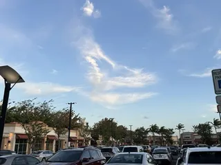 Kapahulu Shopping Center