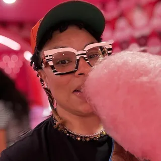 Simone D.