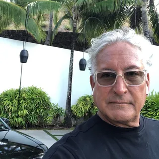 Gil G.