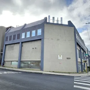View from the corner of Waialae Avenue and 5th Avenue