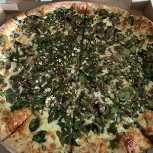Spinach Mushroom Pizza