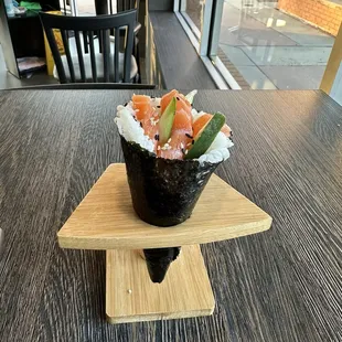 food, sushi and sashimi, sushi, sashimi