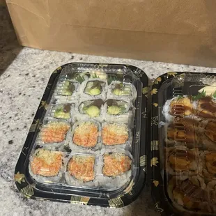 Vegetable and spicy crab rolls