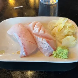 Hamachi Nigiri