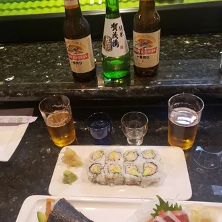 Tuna avo hand roll