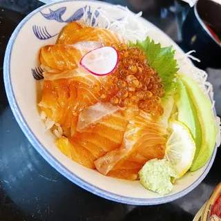 Salmon Ikura Don