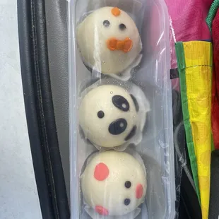 Red bean &amp; custard buns