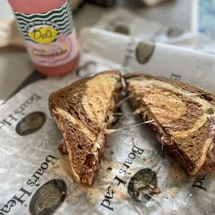 Kaiser's Deli & Market