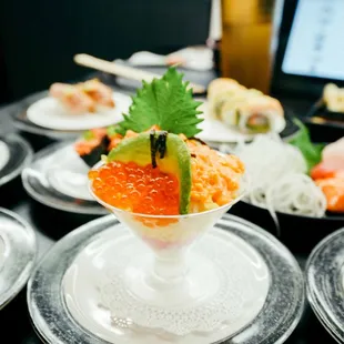 sushi, sushi and sashimi, sashimi, food