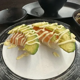 Salmon Avocado Mayo Nigiri(1Pc)