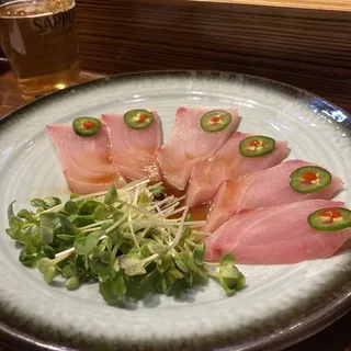 7 Piece Yellowtail Sashimi with Jalapenos