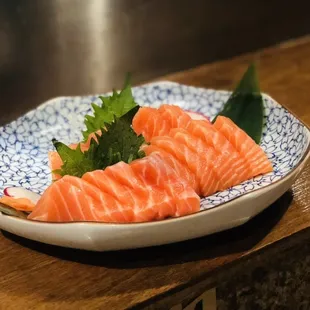 The BEST Salmon Sashimi - and I try this at every sushi place I go to