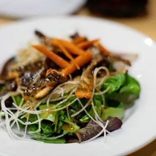 Salmon skin salad