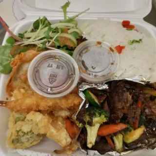 LS17 Salmon Teriyaki Bento Box
