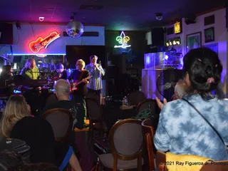 The Note Lounge