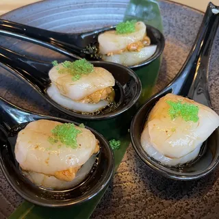 Scallops and Japanese Uni