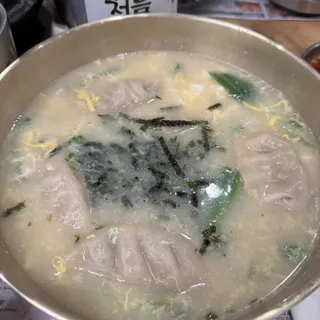 Rice Cake Dumpling Soup