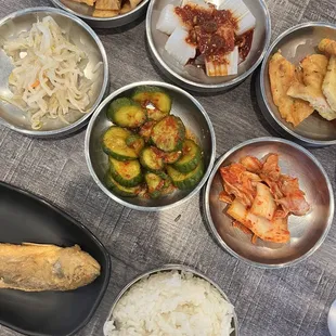 Side dishes that come with the tofu soup!