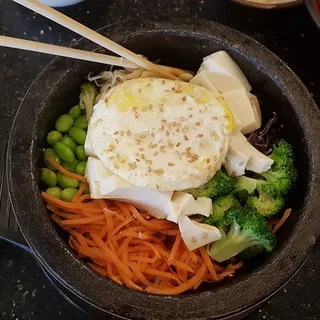 Veggie and Tofu Clay Pot