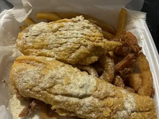 Hook Seafood and Wings - Baton Rouge