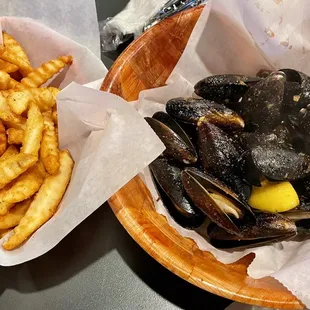 Fries &amp; Black Mussels