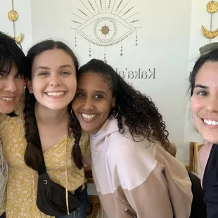 Look at this beautiful woman, Maschil, who enjoys living her life's purpose by helping people find theirs.