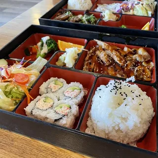 D1. Any 2 Items Box Lunch