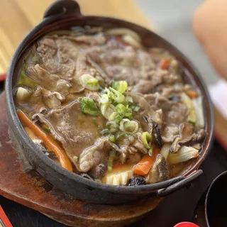 D4. Beef Udon