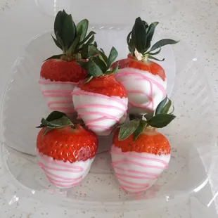 Chocolate Dipped Strawberries