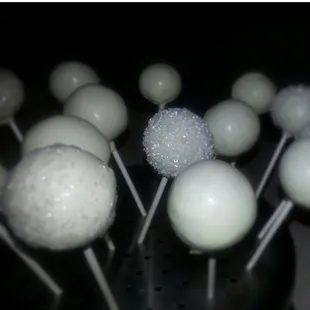 Vanilla Cake Pops