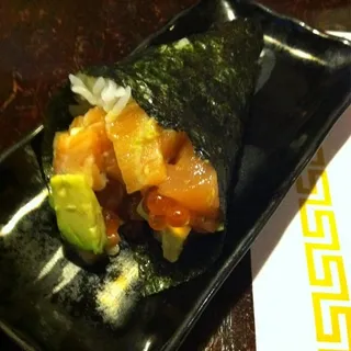 Spicy Salmon Hand Roll