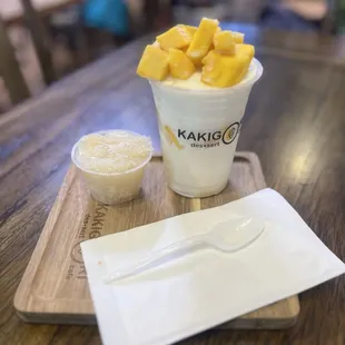 Mini Sticky Rice &amp; Mango Bingsu