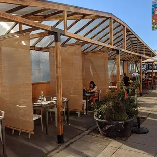 Parklet shared with Perle
