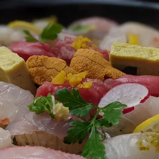 Kakurega keeping their omakase beautiful and quality as usual.