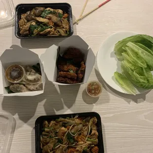 Pad see ew x2, fish cakes and steamed dumplings