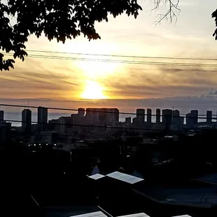 Lucky we live Hawaii.....dayz getting shorter at the park, but beautiful sunsets can be seen from the park!