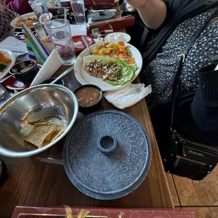 A sampling picture of the delicious food. Those are the Romaine Lettuce tacos on the right.