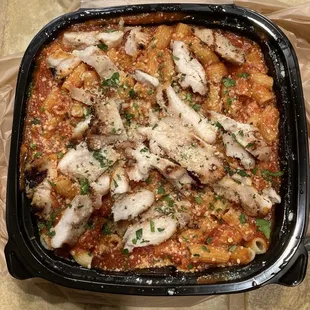 Rigatoni with marinara sauce. Added Chicken for protein.