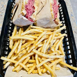 Hot Pastrami Sandwich